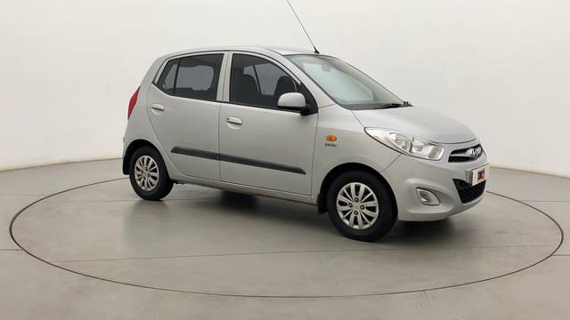 https://images10.gaadi.com/usedcar_image/4231367/original/ca5f86591b004e88b53787159e74fd38.jpg?imwidth=6400