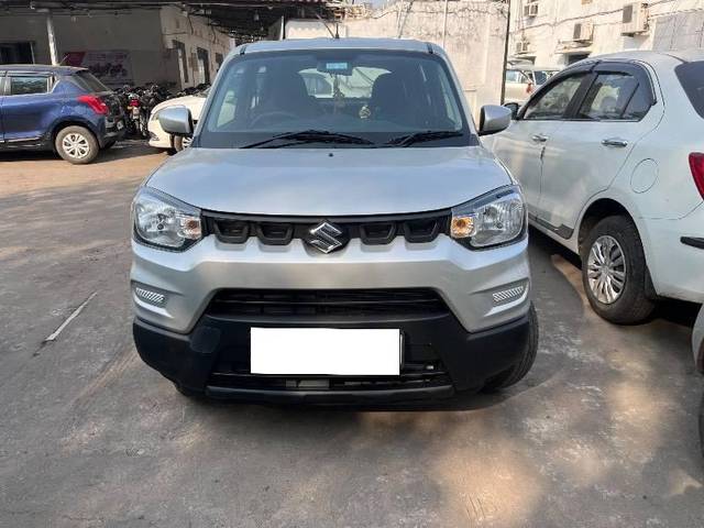 https://images10.gaadi.com/usedcar_image/4231468/original/processed_c6814cf2-bda8-4261-b860-d73f48a29fd1.jpeg?imwidth=6400