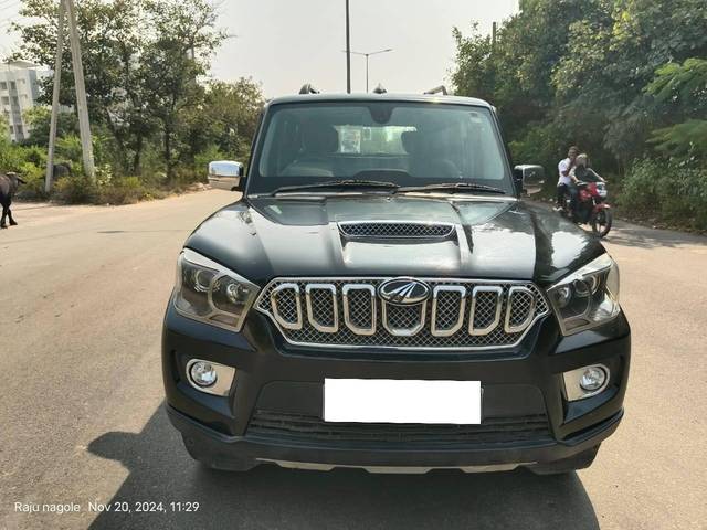 https://images10.gaadi.com/usedcar_image/4231543/original/processed_446ce570ad6cd269882305fc456a7c77.jpg?imwidth=6400