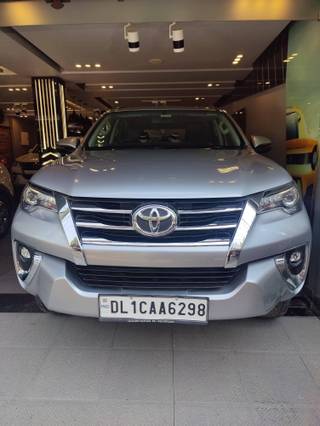 Toyota Fortuner 2016-2021 Toyota Fortuner 2.8 4WD AT BSIV