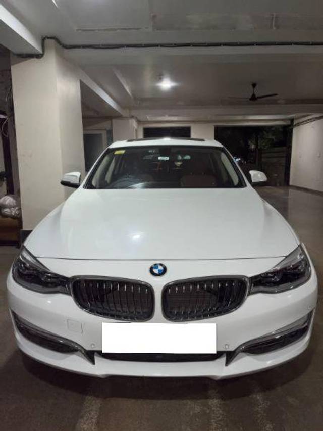 https://images10.gaadi.com/usedcar_image/4231744/original/40d1eef250ba3deca9fd0ba70357092c.jpg?imwidth=6400