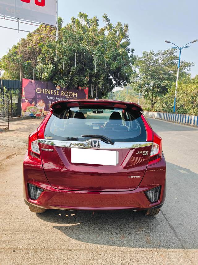 https://images10.gaadi.com/usedcar_image/4231761/original/processed_92b71dde370ef8e55f5c11b18ac5b526.jpg?imwidth=6401