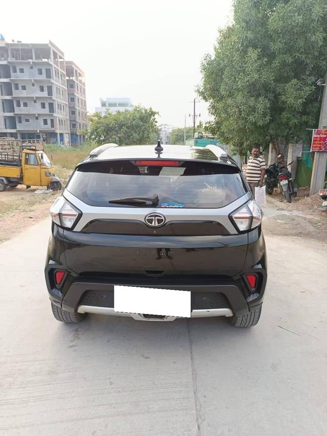 https://images10.gaadi.com/usedcar_image/4231782/original/processed_0f11596b0770f60f8f488741aa26318f.jpg?imwidth=6402