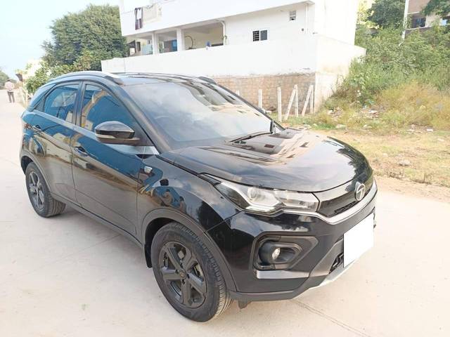 https://images10.gaadi.com/usedcar_image/4231782/original/processed_5555d74993e476aa66ef6dec0ea7e6ad.jpg?imwidth=6400