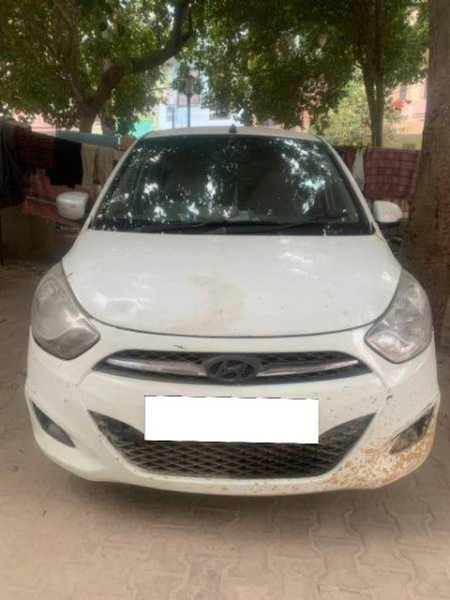 https://images10.gaadi.com/usedcar_image/4231789/original/38654e35f86ff5dba696a5bff6486b55.jpg?imwidth=6400