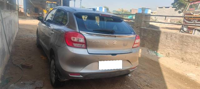 https://images10.gaadi.com/usedcar_image/4231835/original/processed_b6984277-cd48-47d6-899d-0ddf9b3ab6ee.jpg?imwidth=6402