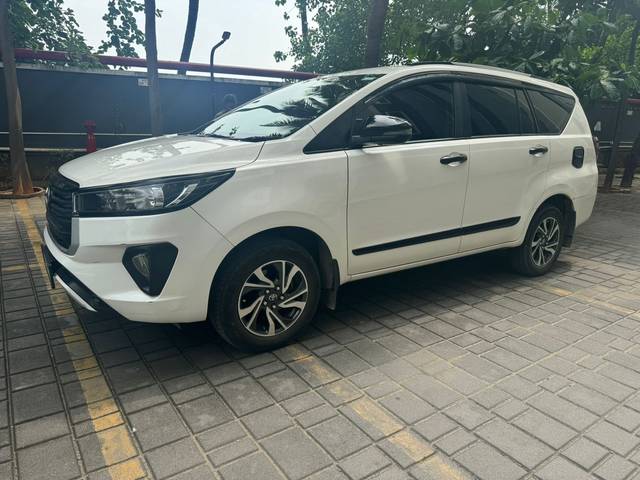 https://images10.gaadi.com/usedcar_image/4231848/original/24cef08db0a31cc6f685b55c37c2ed6e.jpg?imwidth=6402