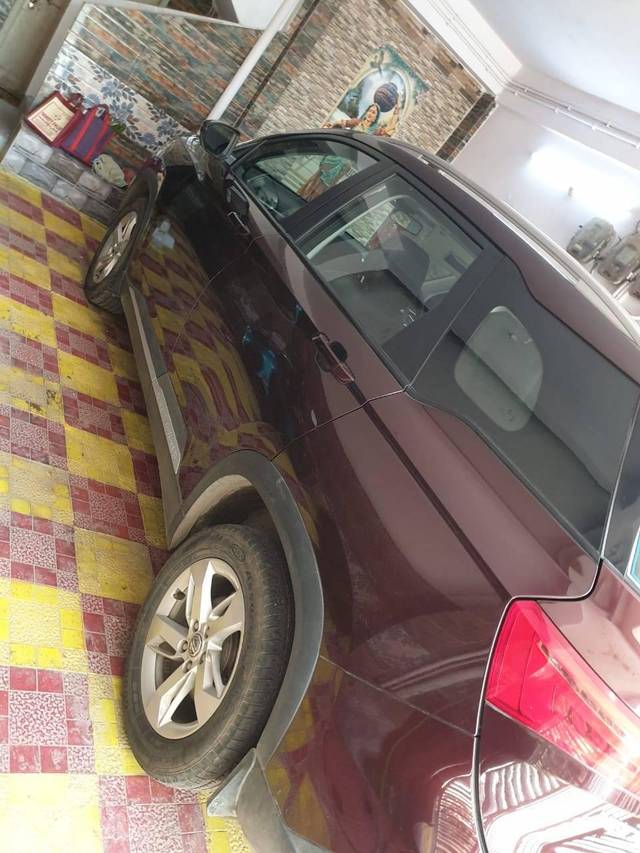 https://images10.gaadi.com/usedcar_image/4231903/original/processed_e868bde312ebb4f45f7ca06a62732b9b.jpg?imwidth=6400