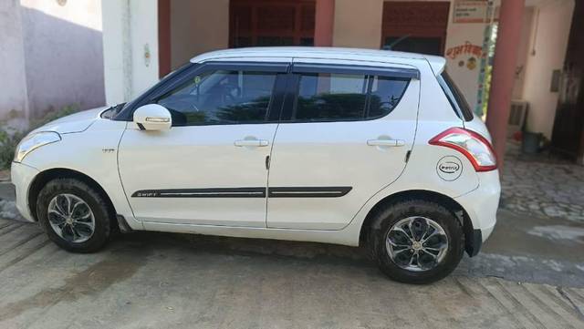 https://images10.gaadi.com/usedcar_image/4231928/original/processed_3342ef27-1f8d-4a61-8ad4-6aa28fd4f425.jpg?imwidth=6400