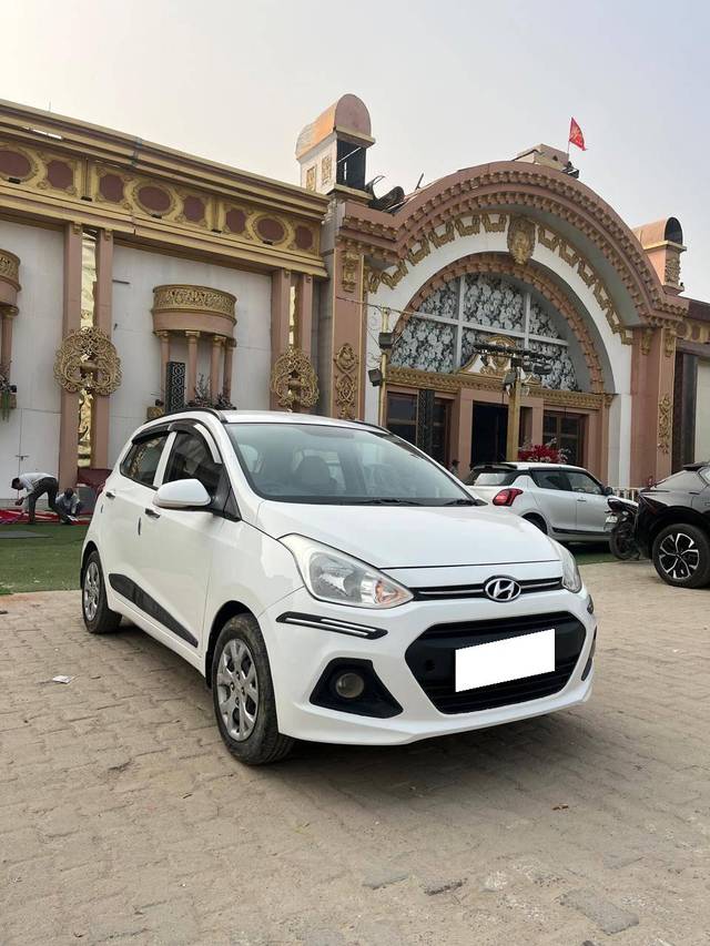 https://images10.gaadi.com/usedcar_image/4231945/original/processed_9eac3d3a92f6a64243d78001b728690d.jpg?imwidth=6400