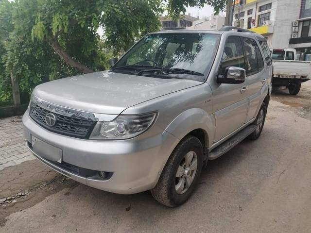 https://images10.gaadi.com/usedcar_image/4232043/original/processed_7f2490a08b5dc3cb71716147a0e4a8e9.jpg?imwidth=6401