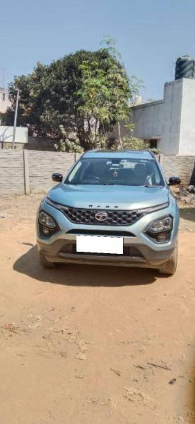 https://images10.gaadi.com/usedcar_image/4232053/original/e2b718264bdb9d8d3b5211fe7cfc9394.jpeg?imwidth=6400