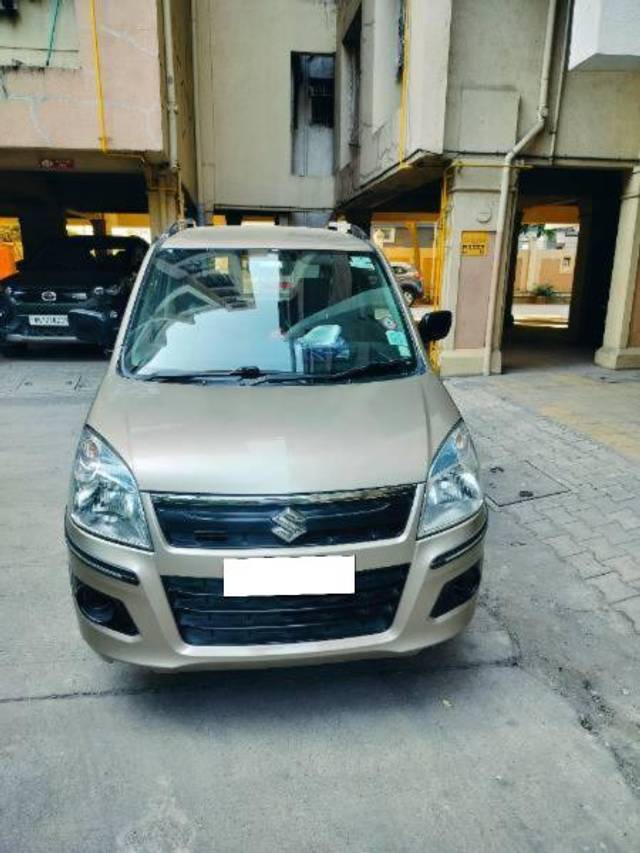 https://images10.gaadi.com/usedcar_image/4232109/original/processed_6fefed4a-511d-4d82-ba22-99482c95b292.jpg?imwidth=6400