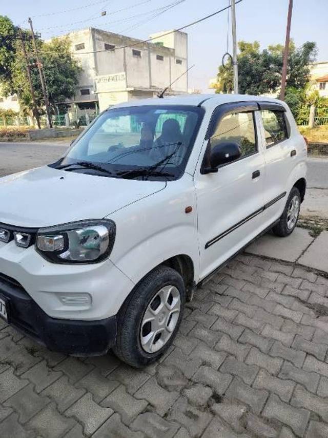 https://images10.gaadi.com/usedcar_image/4232130/original/processed_9b264ed2-52cc-4281-a179-4df7c22a7da6.jpg?imwidth=6402