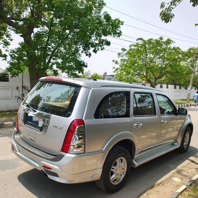 https://images10.gaadi.com/usedcar_image/4232147/original/processed_c3cabf2b668f36543f83cb83c02b0f16.jpg?imwidth=6401