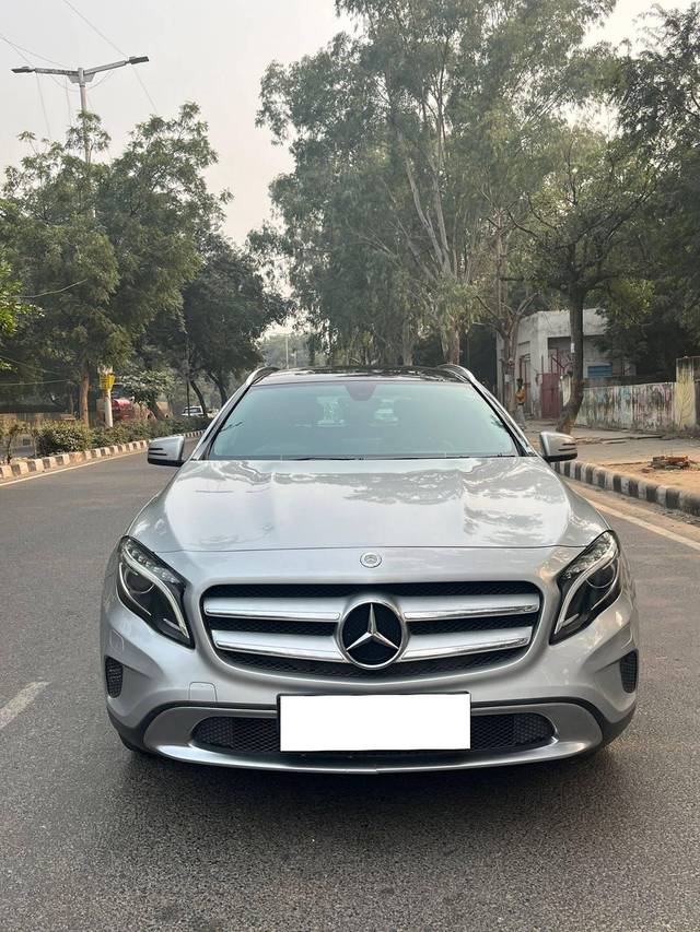 https://images10.gaadi.com/usedcar_image/4232152/original/processed_e5a377bf9ab39e0ef977b2b7bd007c1d.jpg?imwidth=6400