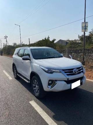 Toyota Fortuner 2016-2021 Toyota Fortuner 2.8 4WD AT BSIV