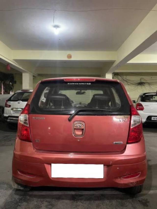 https://images10.gaadi.com/usedcar_image/4232304/original/processed_b331d0b9-7b66-4dbe-aa82-48aab5293738.jpeg?imwidth=6402