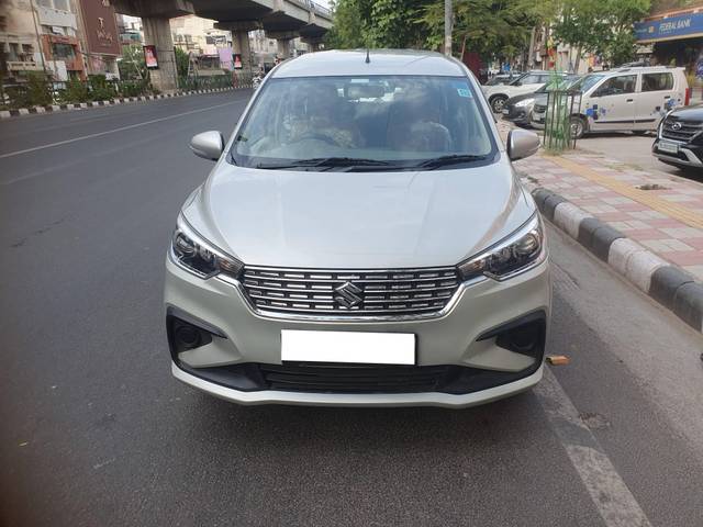 https://images10.gaadi.com/usedcar_image/4232433/original/processed_133116c1f17debd26bec6cde42eea76e.jpg?imwidth=6402