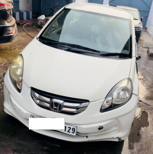 https://images10.gaadi.com/usedcar_image/4232500/original/processed_27eab004-11cd-4419-aa34-79ced0f2ed59.jpeg?imwidth=6402