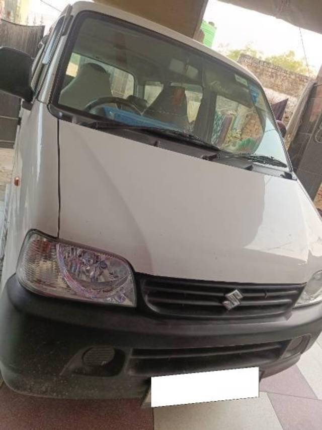 https://images10.gaadi.com/usedcar_image/4232527/original/processed_ee4e12ce-eb01-4d8d-ba67-c7a12b26f184.jpg?imwidth=6401