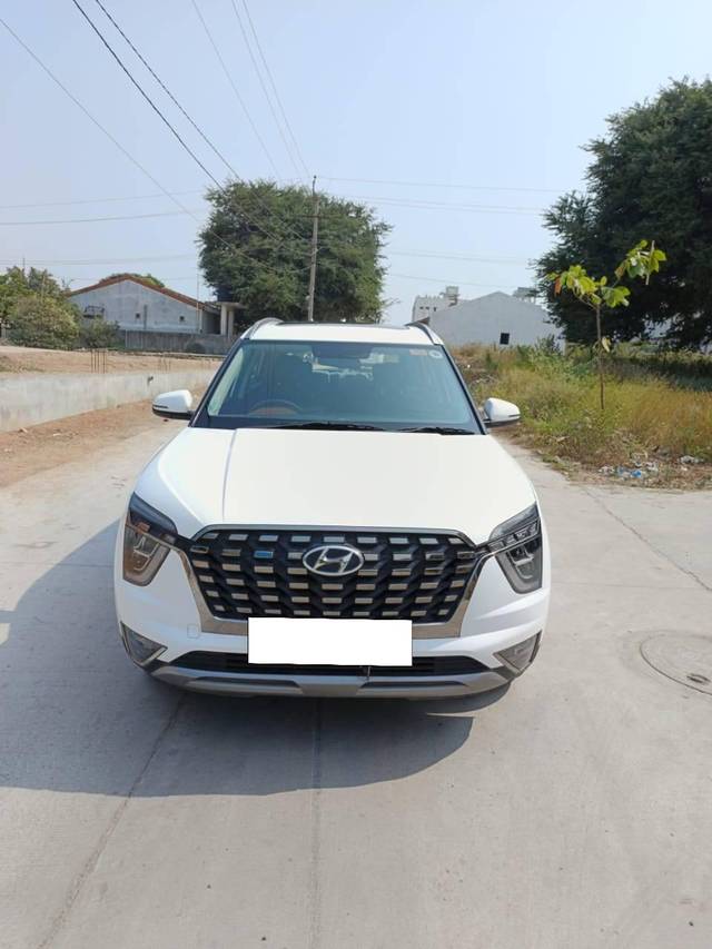 https://images10.gaadi.com/usedcar_image/4232601/original/processed_8f8c9a832aa8aab8444ea14112594357.jpg?imwidth=6400