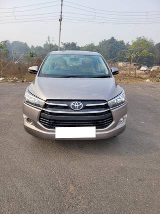 Toyota Innova Crysta 2016-2020 Toyota Innova Crysta 2.4 G Plus MT BSIV