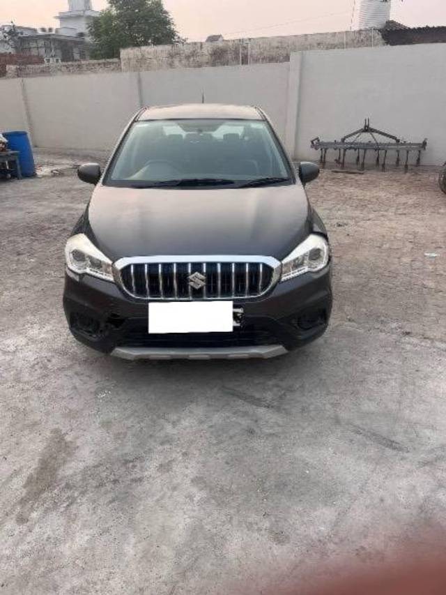 https://images10.gaadi.com/usedcar_image/4232687/original/processed_43b098a9-fc4b-45ef-b84e-b2017a3a5a77.jpeg?imwidth=6402