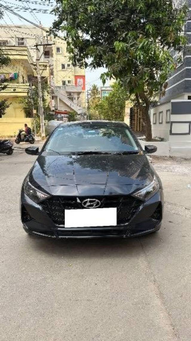 https://images10.gaadi.com/usedcar_image/4232736/original/processed_77fdf40f-bfd6-4e0d-b640-648725ffcc41.jpg?imwidth=6400