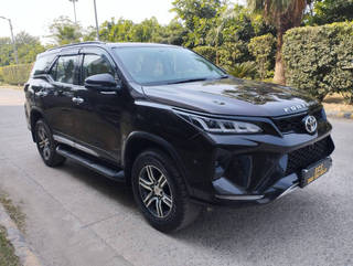 Toyota Fortuner 2016-2021 Toyota Fortuner 2.7 2WD AT