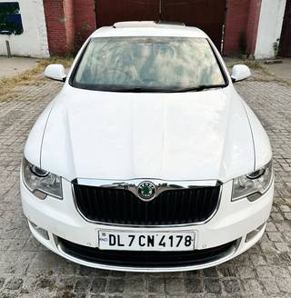 Skoda Superb 2008-2013 Skoda Superb 1.8 TSI MT