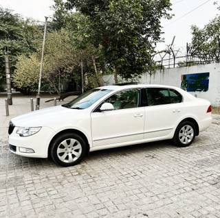 Skoda Superb 2008-2013 Skoda Superb 1.8 TSI MT