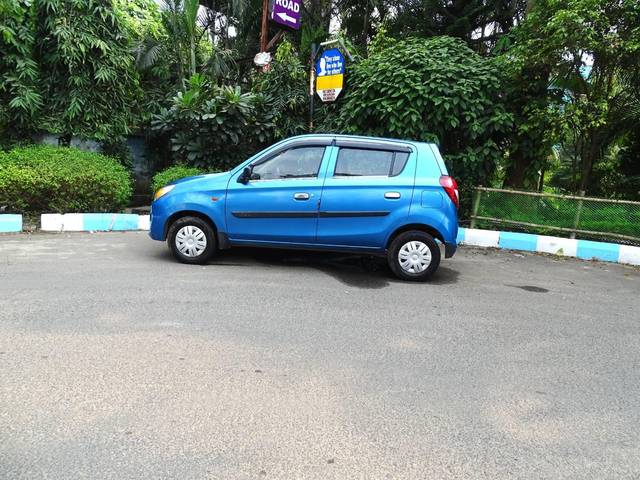 https://images10.gaadi.com/usedcar_image/4232802/original/processed_8d4ee77ef1d2fc61f5a539d26d963843.jpeg?imwidth=6402