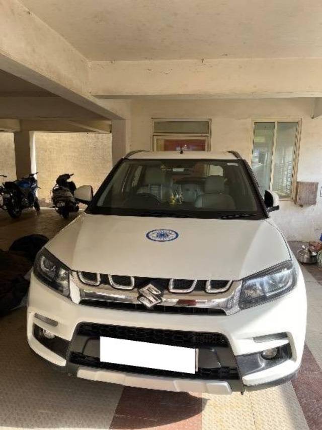 https://images10.gaadi.com/usedcar_image/4232922/original/processed_eb390821-b3fb-49f5-9175-0da6747ccd51.jpg?imwidth=6400