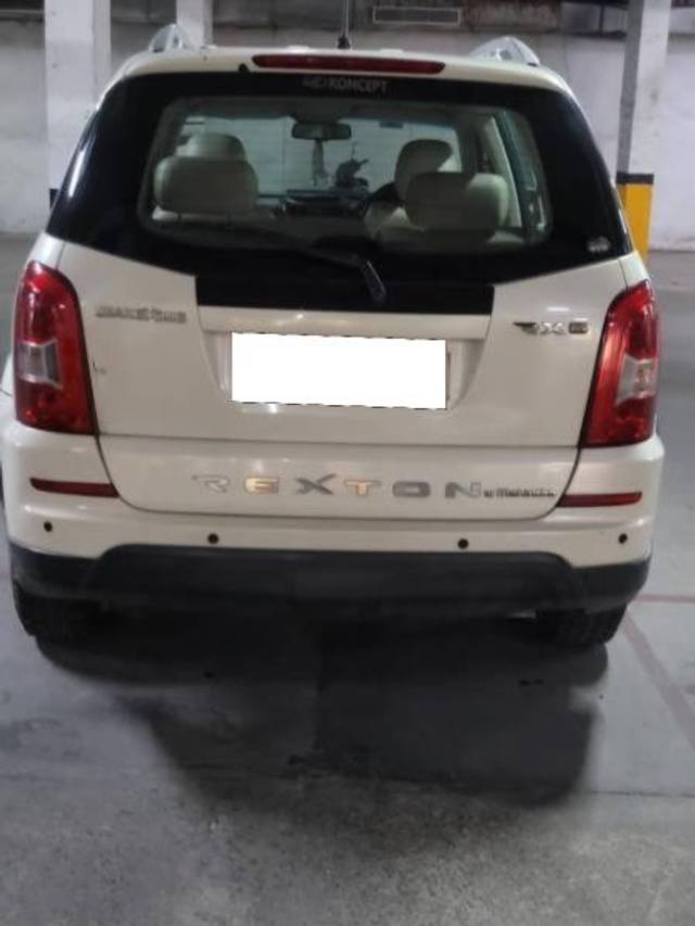 https://images10.gaadi.com/usedcar_image/4232941/original/processed_473524b9-c9ee-427a-8fd2-673e57a77b7a.jpg?imwidth=6402