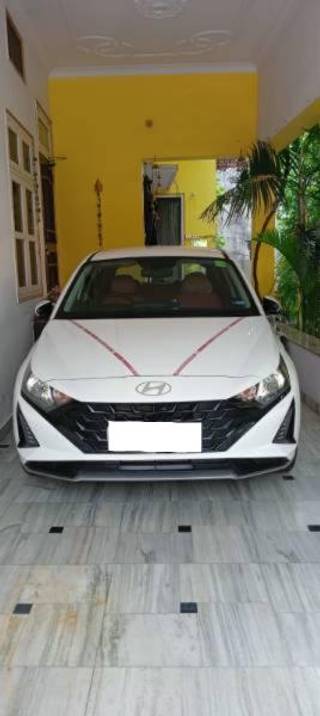 Hyundai i20 Hyundai i20 Sportz IVT