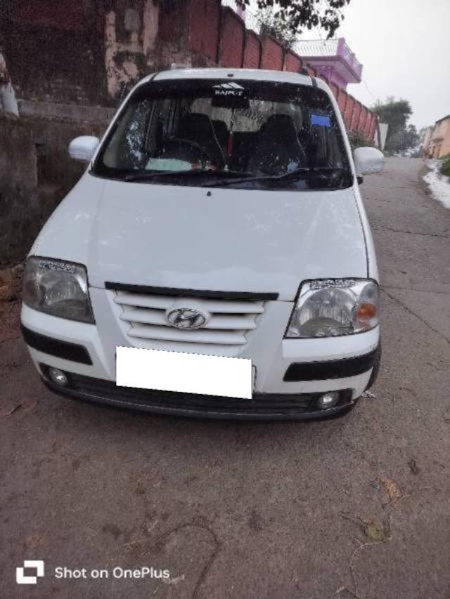 https://images10.gaadi.com/usedcar_image/4232966/original/processed_41a107c1-8faf-4ea3-a348-3ead170ff1c6.jpg?imwidth=6401