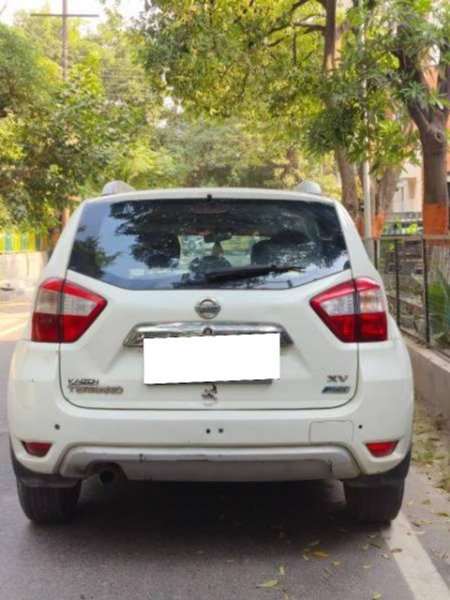 https://images10.gaadi.com/usedcar_image/4233074/original/processed_e651e5d9-4714-441e-a153-da7b1281de6d.jpg?imwidth=6402