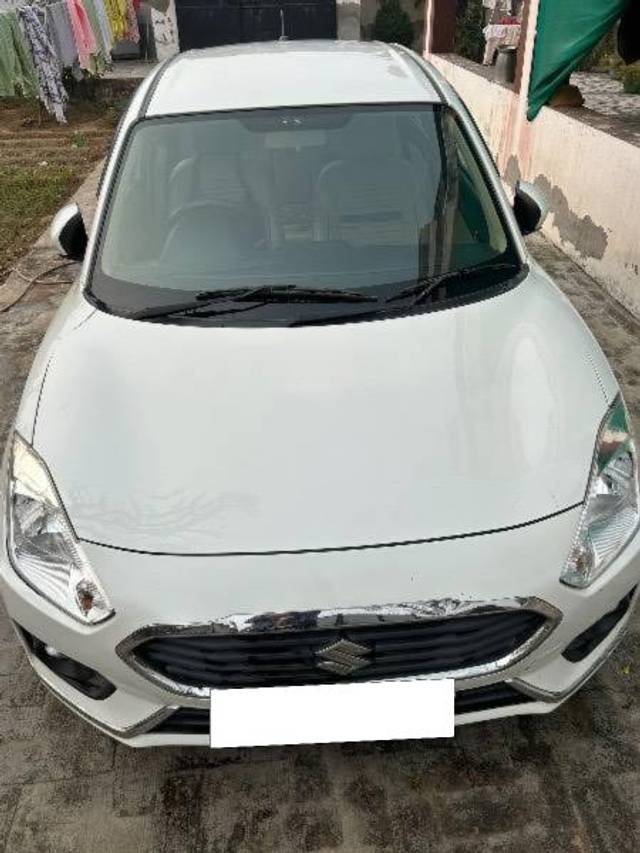 https://images10.gaadi.com/usedcar_image/4233087/original/processed_3231892d-b1cd-4d8e-aa2a-8d4b6c39b2ef.jpg?imwidth=6400