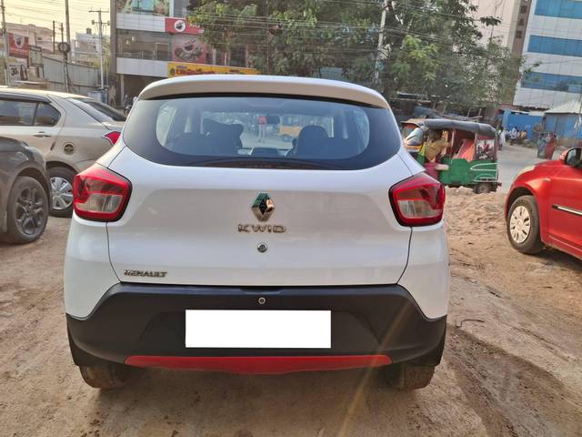 https://images10.gaadi.com/usedcar_image/4233101/original/processed_4d7340f6a84bd0dafabfdac2b4be9744.jpg?imwidth=6401