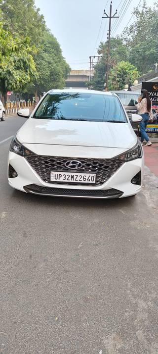 Hyundai Verna 2020-2023 Hyundai Verna SX Diesel