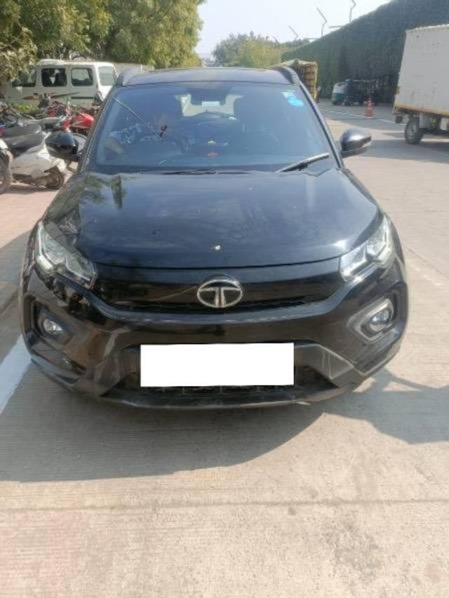 https://images10.gaadi.com/usedcar_image/4233169/original/processed_6091c5b8-68ed-4b61-ba83-08bbd7fa69fc.jpeg?imwidth=6402