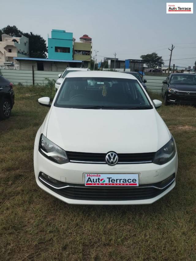 https://images10.gaadi.com/usedcar_image/4233327/original/cc2b56d1f807d6b9bc6db6d2dbba7503.jpg?imwidth=6400