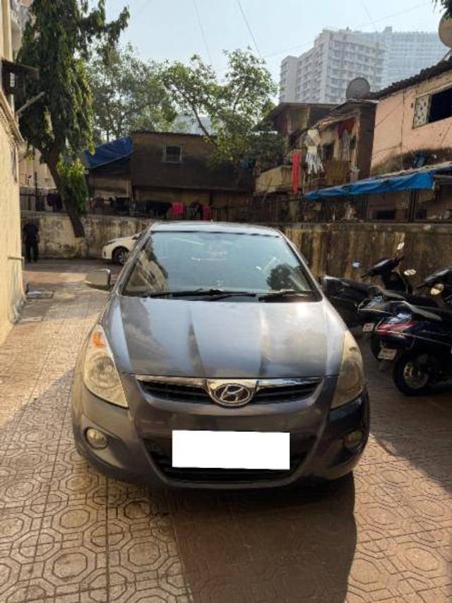 https://images10.gaadi.com/usedcar_image/4233338/original/457e03f89f104760452c1515852a6407.jpeg?imwidth=6400