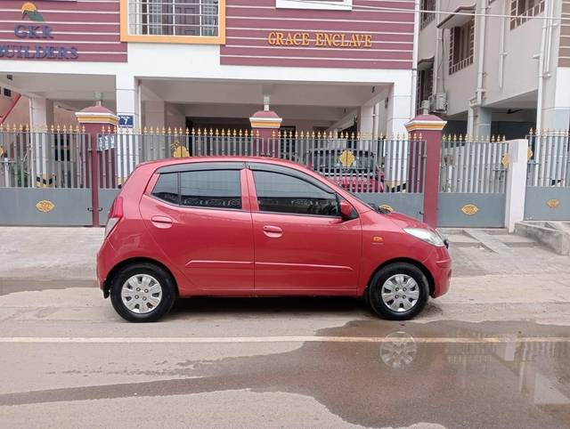 https://images10.gaadi.com/usedcar_image/4233358/original/processed_789beac975e5dca5788e6f6799c0a9fe.jpg?imwidth=6401