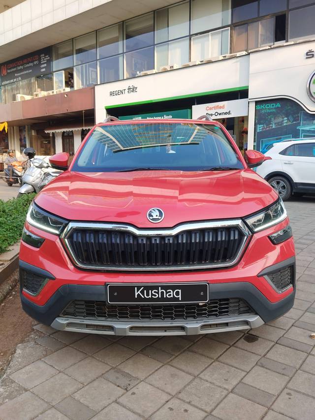 https://images10.gaadi.com/usedcar_image/4233412/original/processed_a2b2c93dfe116fcb5dd2e513f0ee4476.jpg?imwidth=6400