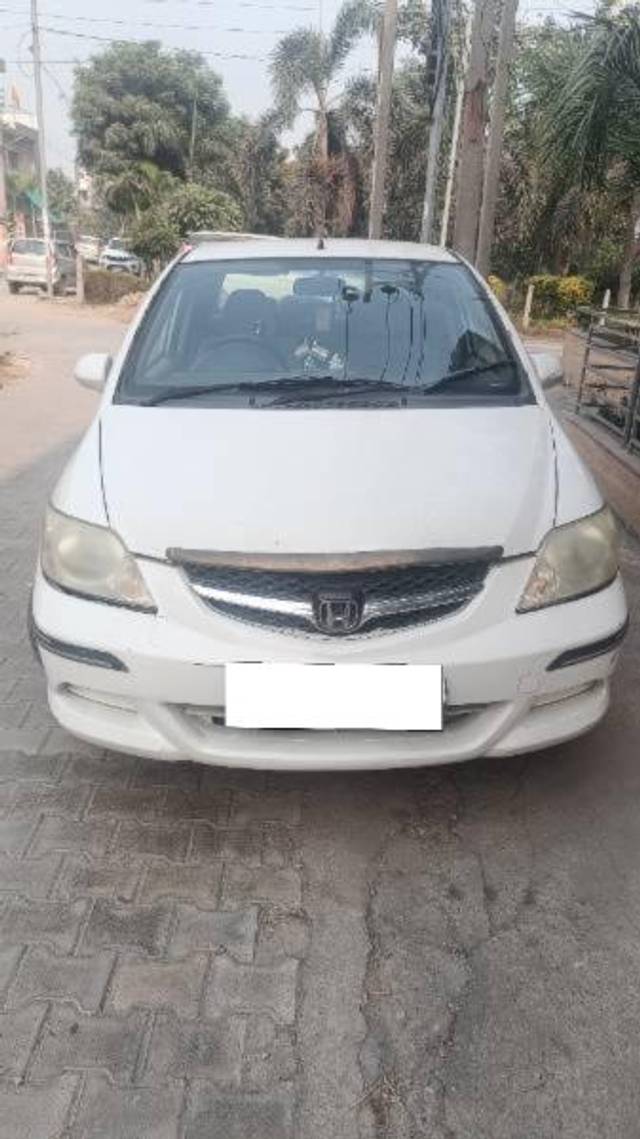 https://images10.gaadi.com/usedcar_image/4233429/original/processed_b6a34741-be93-4716-9d23-6e993f61020b.jpg?imwidth=6402