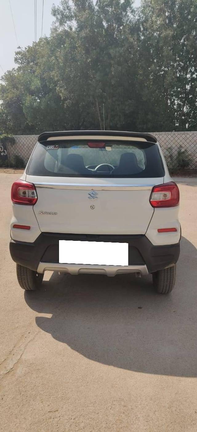 https://images10.gaadi.com/usedcar_image/4233501/original/processed_b8b21ddfbf0d6aa95558741d522dbd78.jpg?imwidth=6402