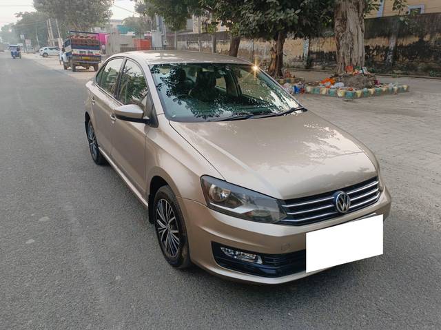 https://images10.gaadi.com/usedcar_image/4233511/original/processed_925fb9ec5f32d25c7e4517d587ca3609.jpg?imwidth=6400