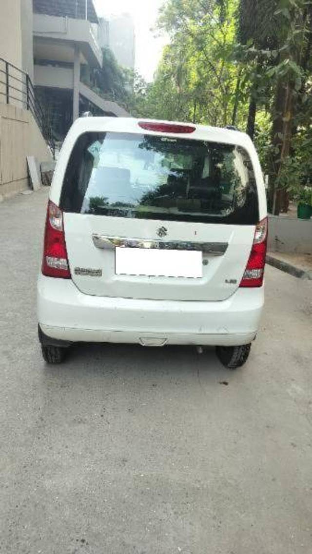 https://images10.gaadi.com/usedcar_image/4233518/original/835b77330b0b3548db467cbe8ff4e6d7.jpg?imwidth=6401